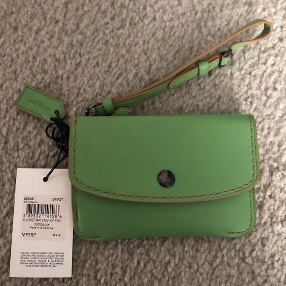 coach envelope key pouch